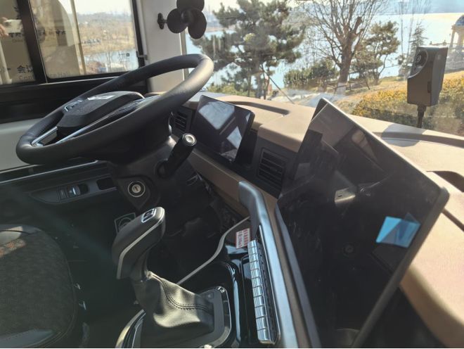 中通H13Pro如何重塑旅团客车新标杆爱游戏app手机版看3轴的2026款(图13)